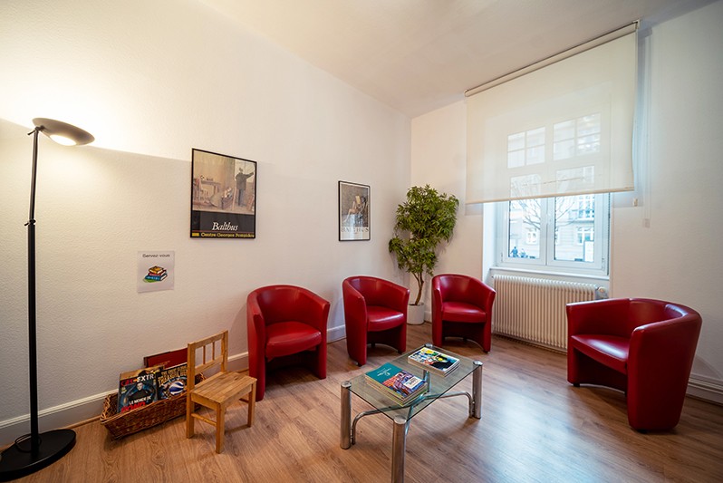 Salle d'attente Chirurgien-dentiste Dr Viviane Sendroiu Strasbourg